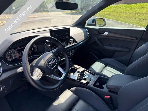 Florett Silver Metallic 2023 Audi Q5 45 S line Premium Plus