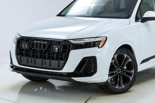 2026 Audi Q7 55 Premium Plus