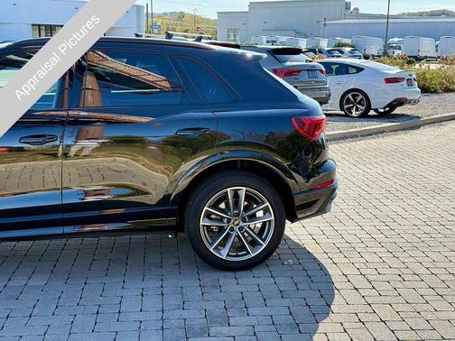 2025 Audi Q3 45 S line Premium