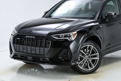 2025 Audi Q3 45 S line Premium