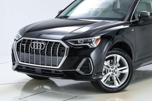 2024 Audi Q3 45 S line Premium