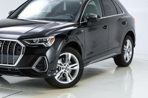 2024 Audi Q3 45 S line Premium