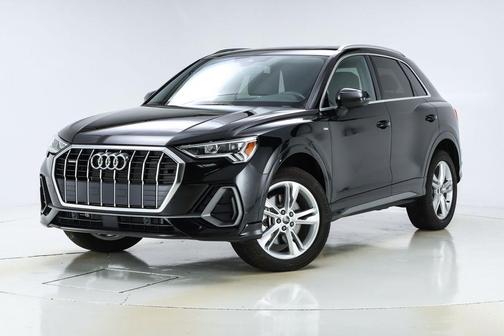 2024 Audi Q3 45 S line Premium