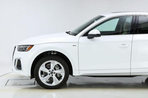2024 Audi Q5 45 S line quattro Premium
