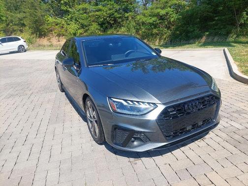 Daytona Gray Pearl Effect 2023 Audi A4 45 S line Premium Plus