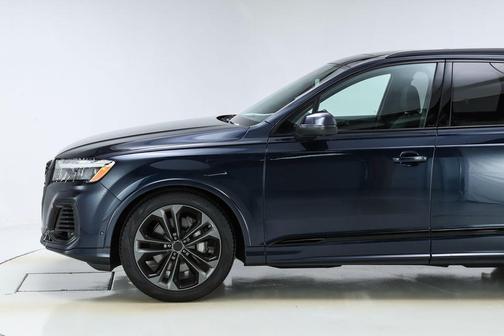 2026 Audi Q7 55 Premium Plus