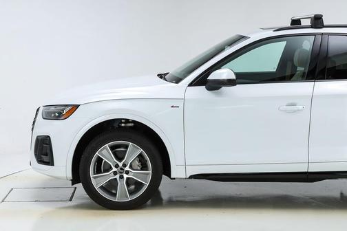 2025 Audi Q5 45 S line quattro Premium