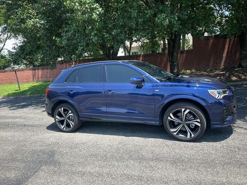 2024 Audi Q3 45 S line Premium