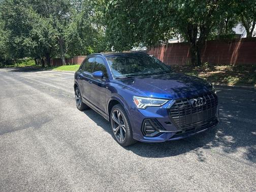 2024 Audi Q3 45 S line Premium