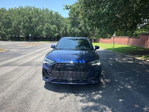 2024 Audi Q3 45 S line Premium