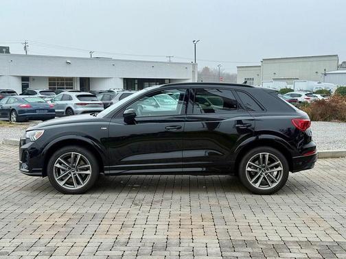 2025 Audi Q3 45 S line Premium