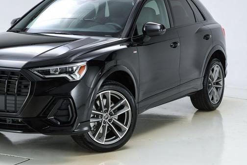 2025 Audi Q3 45 S line Premium