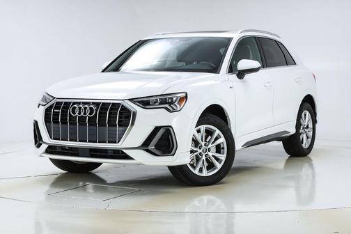 2023 Audi Q3 45 S line Premium