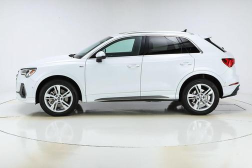 2020 Audi Q3 45 S line Prestige