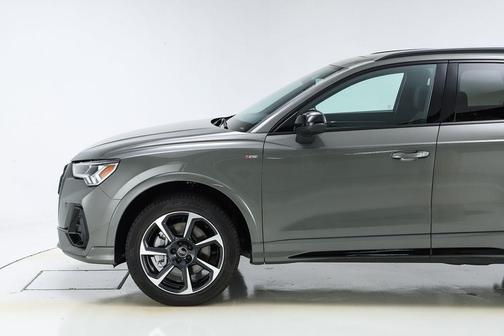 2025 Audi Q3 45 S line Premium