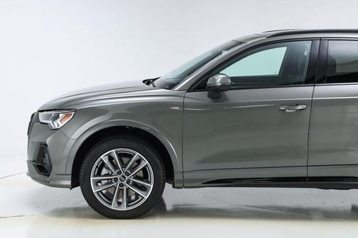 2025 Audi Q3 45 S line Premium