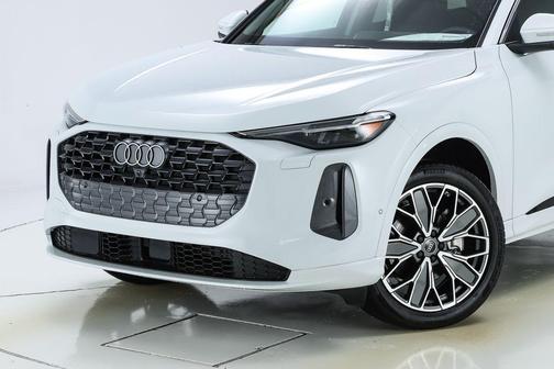 2025 Audi Q5 2.0T quattro Premium