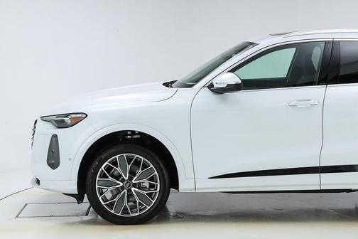 2025 Audi Q5 2.0T quattro Premium