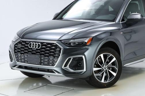 2022 Audi Q5 45 S line Premium Plus