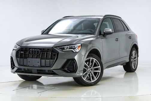 Chronos Gray Metallic 2023 Audi Q3 45 S line Premium