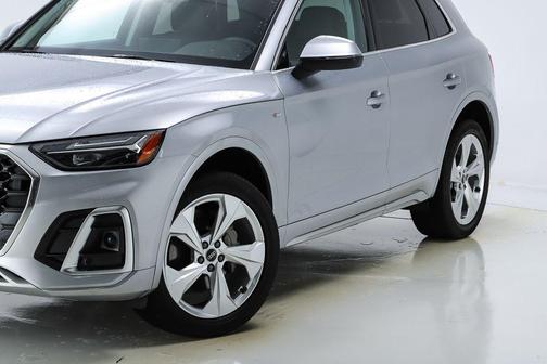 2024 Audi Q5 45 S line quattro Premium