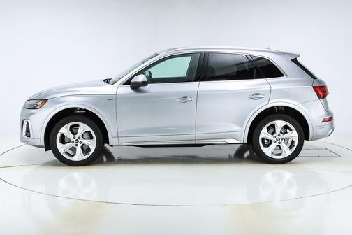 2024 Audi Q5 45 S line quattro Premium
