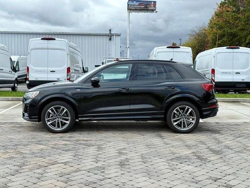 2025 Audi Q3 45 S line Premium