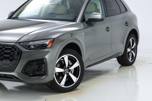 2023 Audi Q5 45 S line quattro Premium