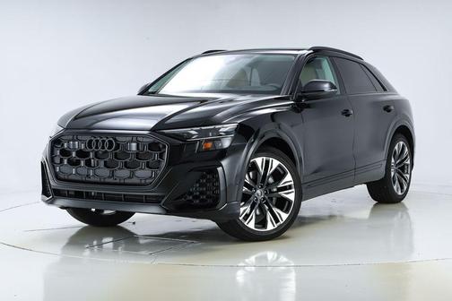 2025 Audi Q8 55 Premium