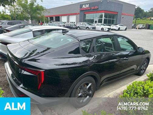Aurora Black Pearl 2025 Kia K4 LXS