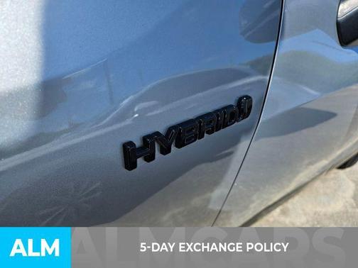 2020 Toyota RAV4 Hybrid SE