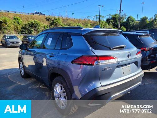 2024 Toyota Corolla Cross LE