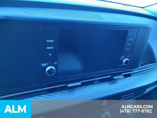 2023 Kia Carnival LX