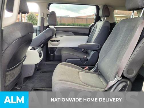 2023 Kia Carnival LX