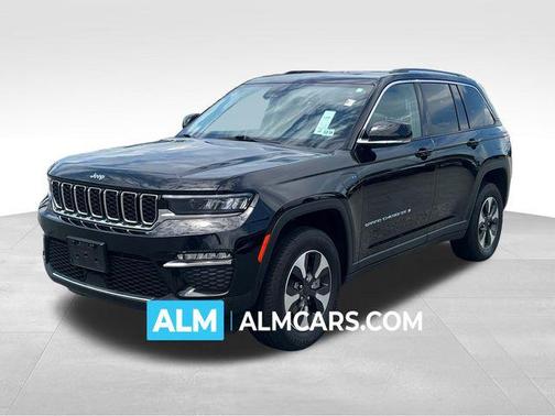 Diamond Black Crystal Pearlcoat 2024 Jeep Grand Cherokee 4xe Base