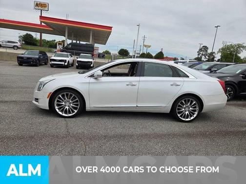 Crystal White Tricoat 2016 Cadillac XTS Platinum