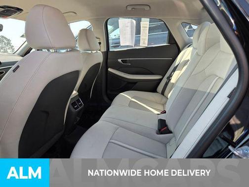 2023 Hyundai SONATA Hybrid SE