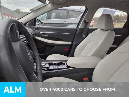 2023 Hyundai SONATA Hybrid SE