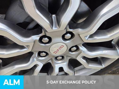 Summit White 2022 GMC Terrain Denali