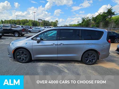 2020 Chrysler Pacifica Hybrid Limited