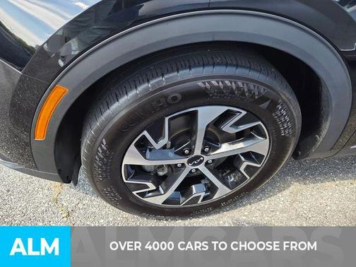 Ebony Black 2025 Kia Sportage EX