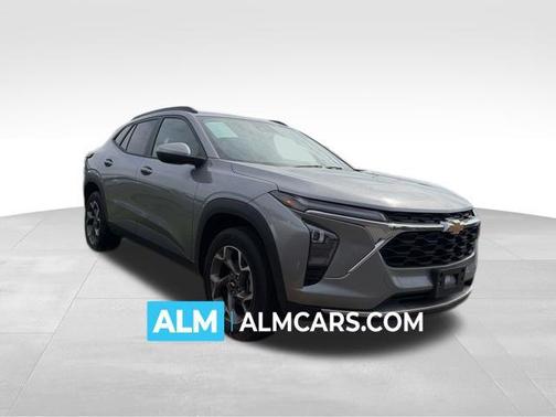 Sterling Gray Metallic 2025 Chevrolet Trax LT