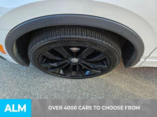 2021 Volkswagen Tiguan 2.0T SE R-Line Black