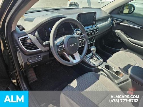 2023 Kia Seltos LX