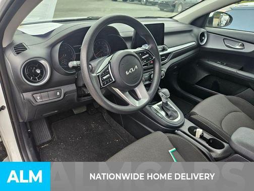 Snow White Pearl 2024 Kia Forte LXS