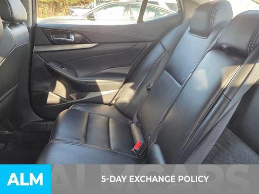 2023 Nissan Maxima SL