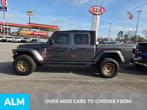Granite Crystal Metallic Clearcoat 2020 Jeep Gladiator Overland