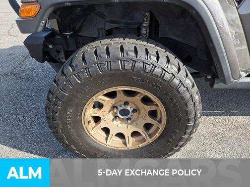 Granite Crystal Metallic Clearcoat 2020 Jeep Gladiator Overland