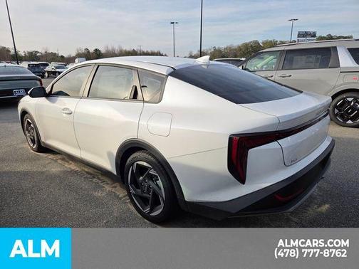 Snow White Pearl 2025 Kia K4 EX