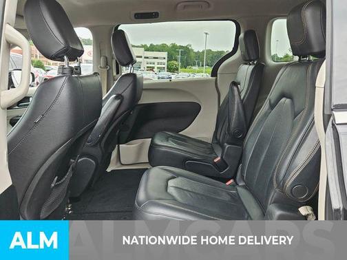 2020 Chrysler Pacifica Touring L
